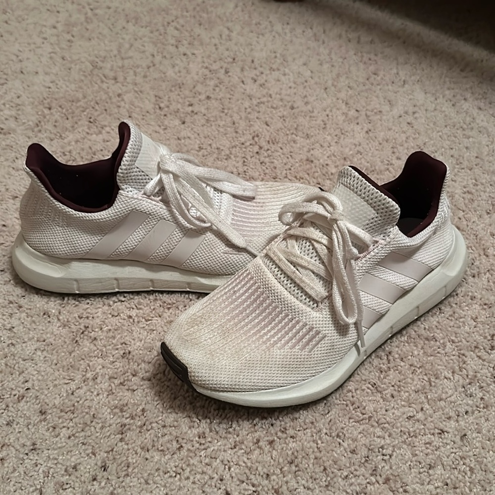 Adidas Women’s swift run shoes